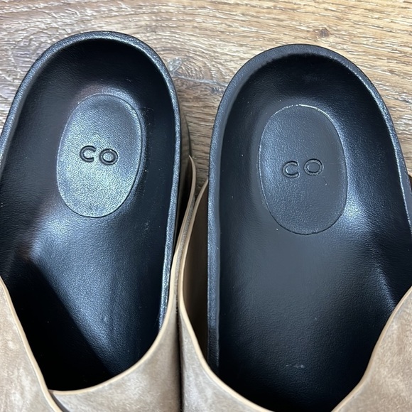 CO Collection Cross Slide in Tan Suede Size 36/6 - Picture 8 of 9